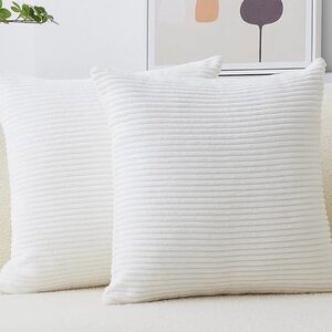 2 decorative home brilliant pillow covers 20X20
creamy white